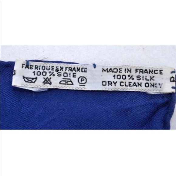 Authentic Hermès Lunapark Silk Scarf - Picture 9 of 10